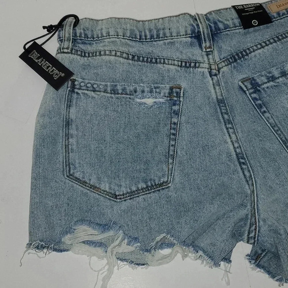 Blank NYC "The Barrow" Distressed Acid Wash Vintage High Rise Denim Short NWT - Picture 3 of 12